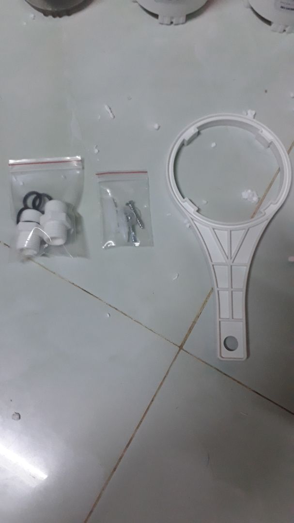 Shop đóng hàng chắc chắn.đầy đủ phụ kiện.tâm lý tặng kèm đầu nối vào và ra 21.sẽ tiếp tục ủng hộ