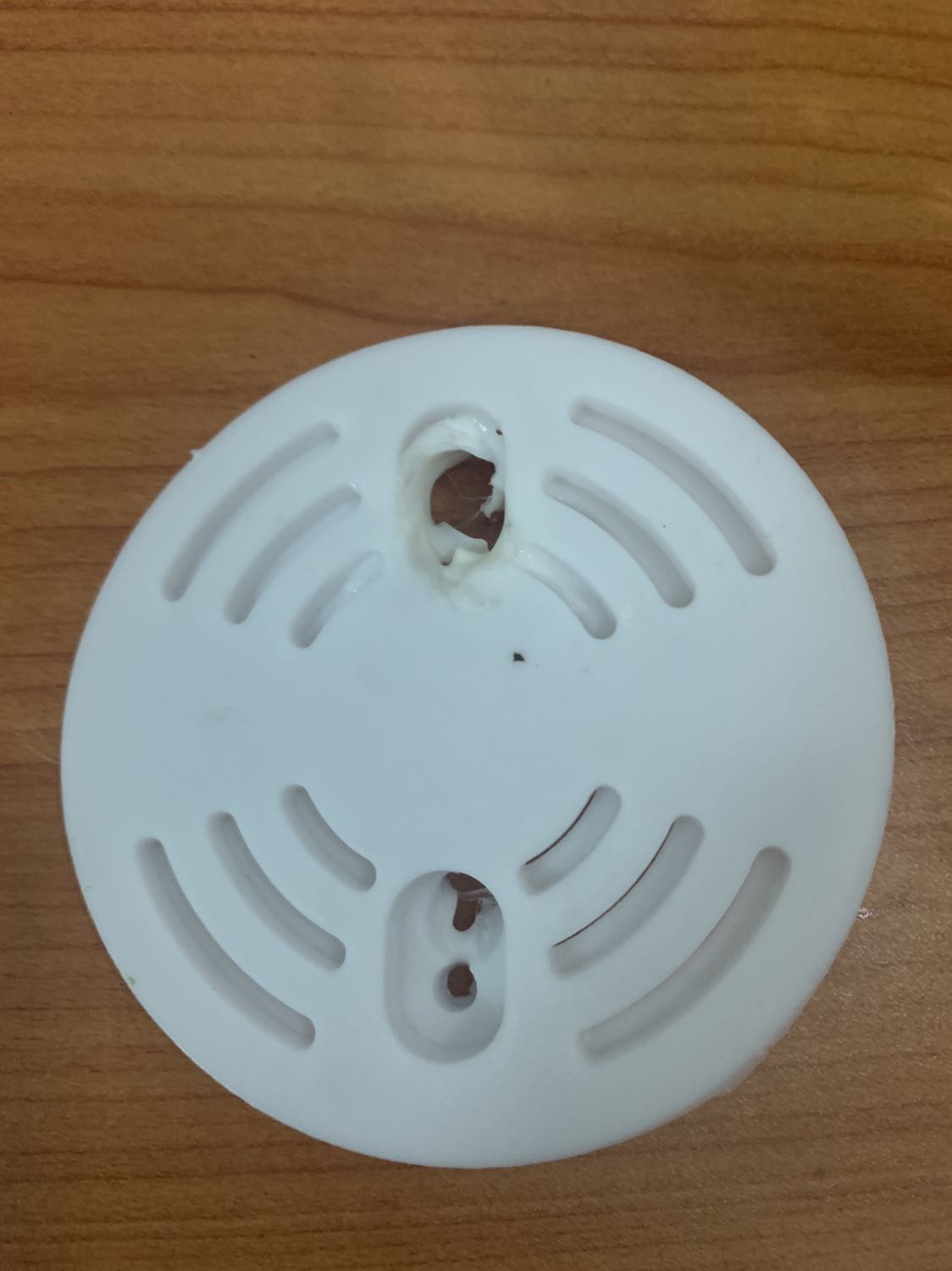 Vừa đun đã chẩy miếng nhựa bên dưới nên dụng nồi ra luôn