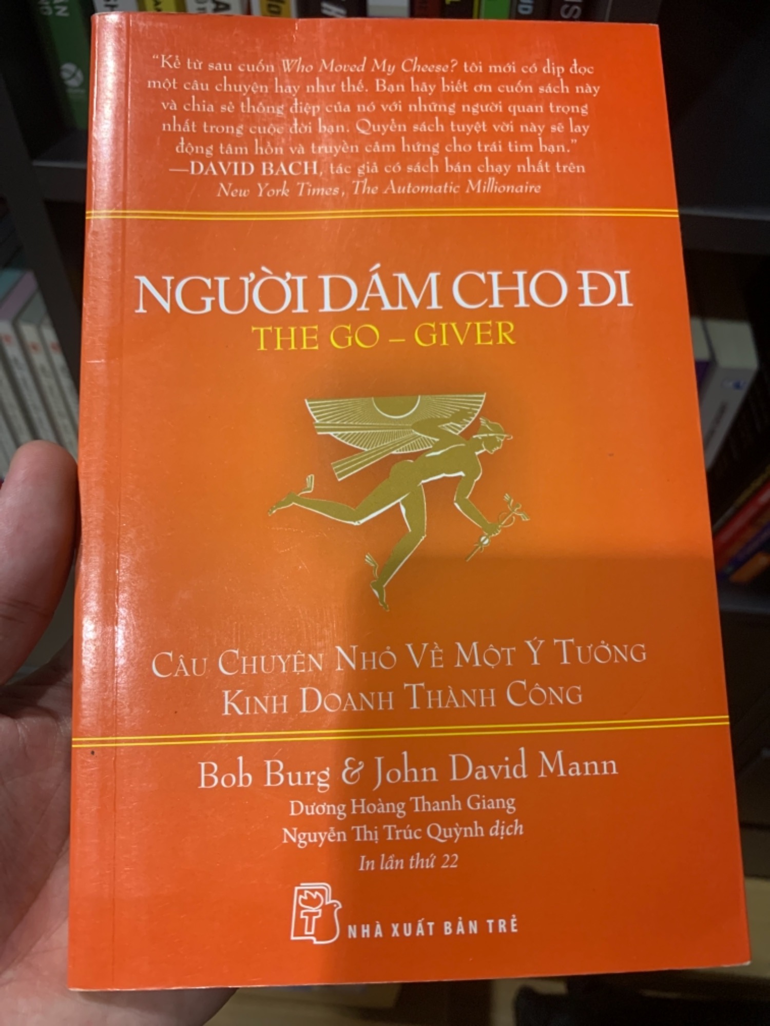 Quyển sách này ko chỉ ra CÁCH THỨC làm giàu như quyển Think and grow rich mà tập trung vào việc thay đổi TƯ DUY làm giàu của bạn (quan trọng hơn). 

Nếu thông suốt Tư Duy giới thiệu trong cuốn sách thì bạn không những sẽ kiếm được rất nhiều tiền mà sự nghiệp của bạn cũng sẽ BỀN VỮNG bởi vì … *đọc sách nhé*

Chấm 6/5 sao.