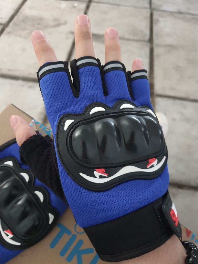 quá đẹp, vải êm, có lớp da chống trượt mặt dưới. hàng mới lắm