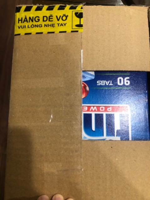 Sản phẩm được bọc gói cẩn thận, bao bì mẫu mã đúng như hình quảng cáo, shop còn tặng kèm 10 viên khuyến mại bên ngoài dùng thử! Mình đã rửa máy rửa bát hôm nay, khá sạch và thích! Giao hàng đúng hạn, mọi thứ đều ổn! Mình rất hài lòng! Cảm ơn shop nhiều! Sẽ tiếp tục ủng hộ các bạn!