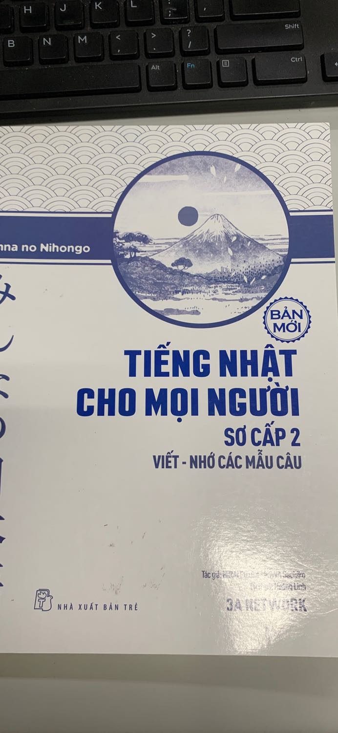 Sách khổ to, chất lượng in được, chữ hơi nhỏ xíu. Sách khổ to, chất lượng in được, chữ hơi nhỏ xíu.