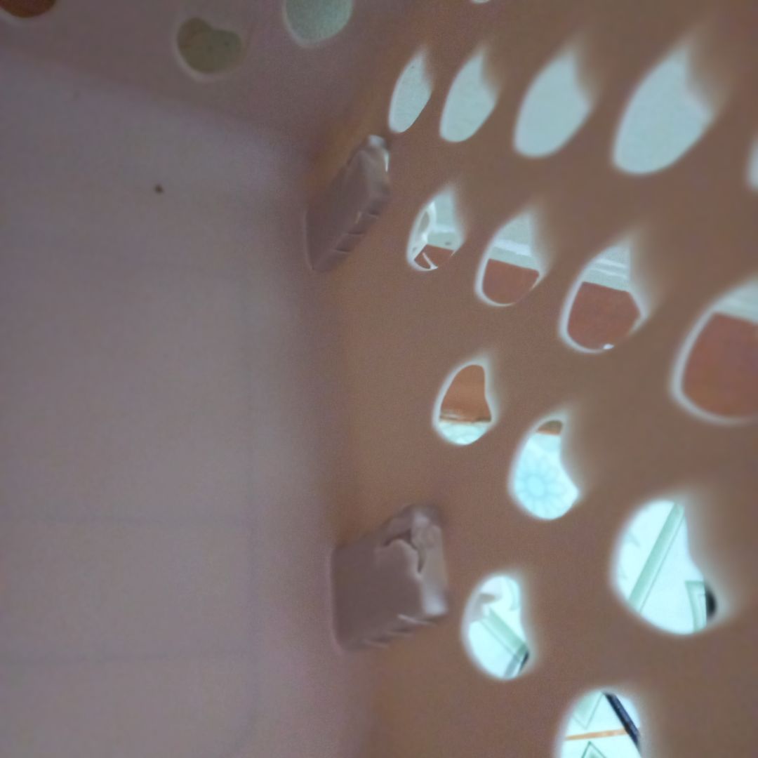 hàng giống như hình, nhựa k bền chắc lắm, giao có rổ bị gãy.