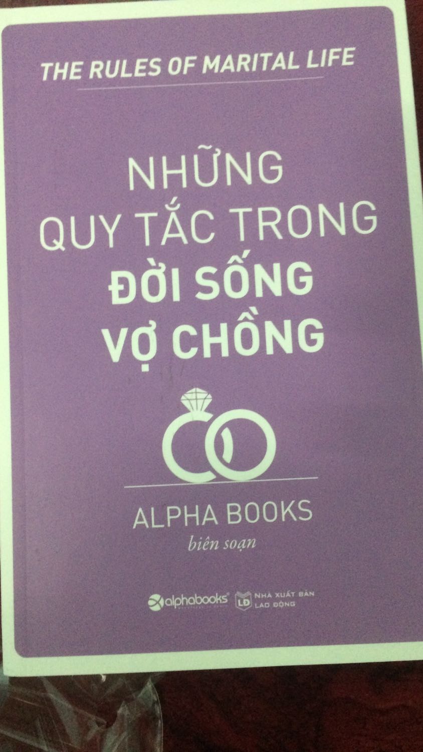Đặt sách thi thpt thì shop giao sách này ạ :) mong shop sớm phản hồi tin nhắn và cho em gửi trả lại sách và tiền ạ