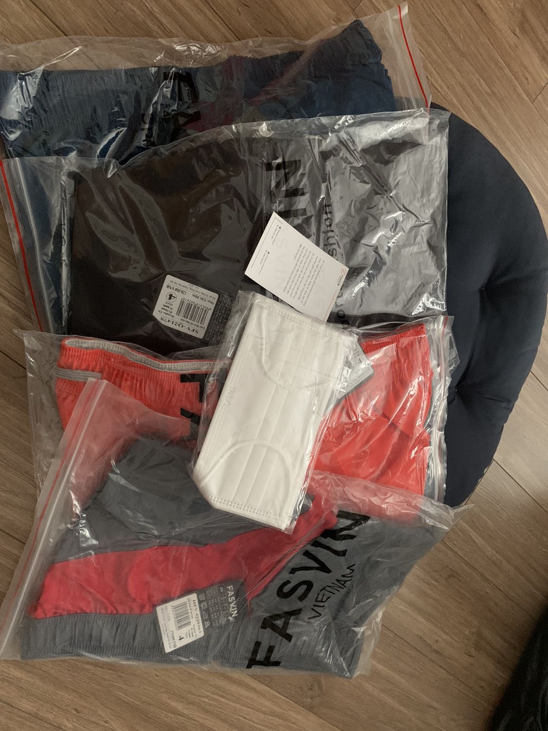 Sp đẹp giá rẻ rất đáng tiền, nên mua nhé, 10 đỉm chất lượng