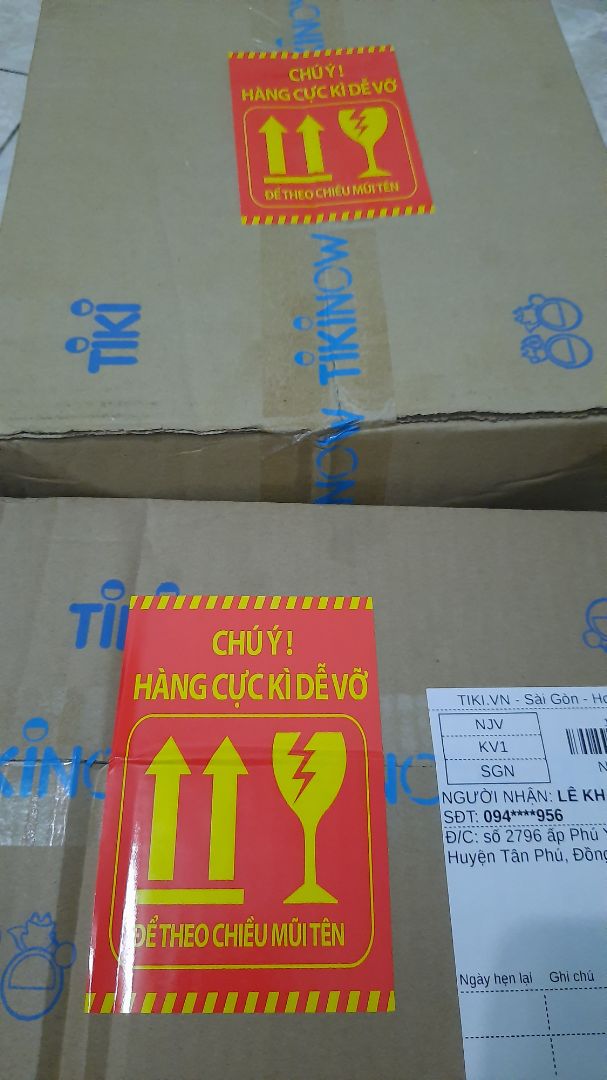 Ai chê trách TIKI về khâu đóng gói chứ tui là tui rất ưng TIKI về khoản này. Tuy sản phẩm có đắt hơn nơi khác nhưng bù lại đóng gói cẩn thận, giao hàng nhanh, cước phí rẻ và miễn phí ship cho đơn từ 250k không phân biệt sản phẩm trong đơn cùng hay khác shop là điểm cộng cho TIKI rồi!
Nên mua nha mọi người!