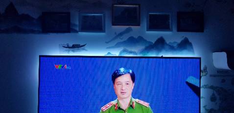 Đèn sáng đẹp. Chuẩn mầu theo điều khiển.
Hỗ trợ tốt Đèn sáng đẹp. Chuẩn mầu theo điều khiển.
Hỗ trợ tốt