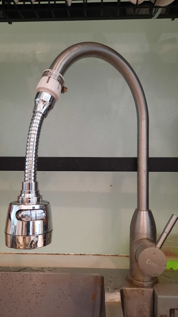 không kết nối zen được với vòi chính, nhưng khắc phục được bằng cách thêm bộ nối. vòi dài và mềm sử dụng linh hoạt tiện lợi hơn, nước không bị bắn ra ngoài xung quanh chậu rửa .