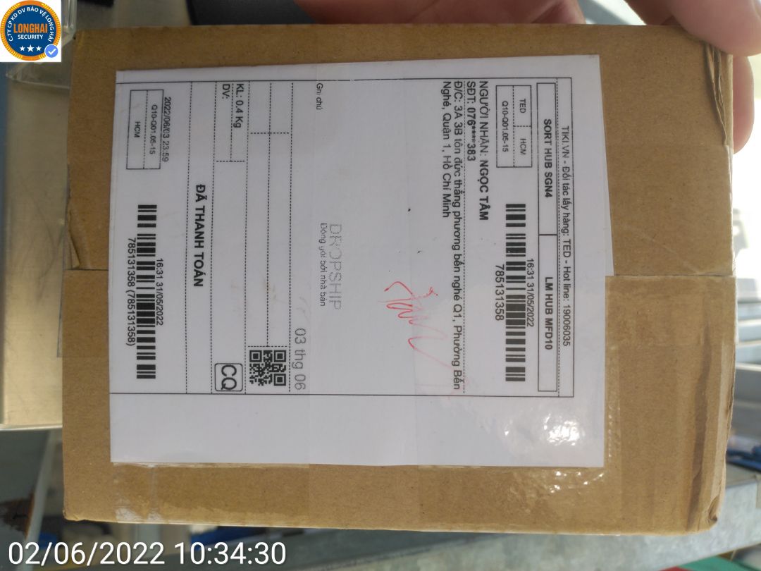 bất ngờ luôn á.tuong nó to bằng quyển sách.ai ngờ nó nhỏ xíu.dung mấy chục ngàn chắc nó đây lun á.tam giá tiền này ko hợp.shop xem lai giùm.