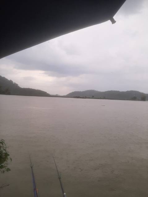 Mua hộ kh biết nhưng kh bên đâu cũng chưa dùng chưa biết với mua kh phải mình dùng nên không biết sao nhe