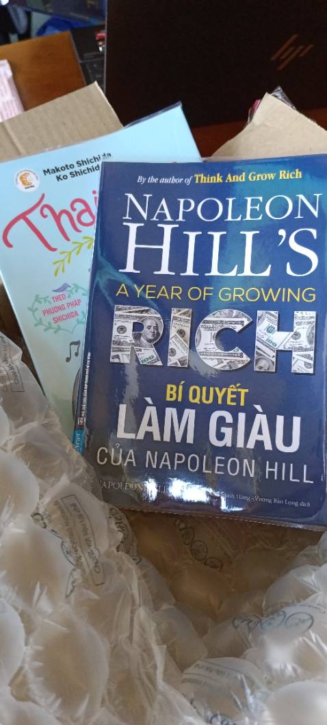 Sách đẹp giao nhanh gói hàng rất cẩn thận.