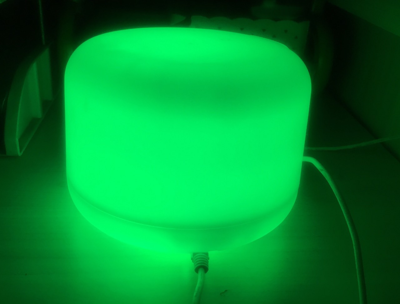 Máy xài tốt, có chế độ bật đèn chuyển màu nhìn rất thích, có thể thay cho bóng đèn ngủ cũng được, xài cho phòng có diện tích khoảng 1-20m2