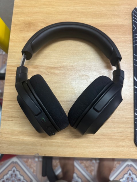 chất lượng âm thanh tạm ổn , thiết kế đẹp ,