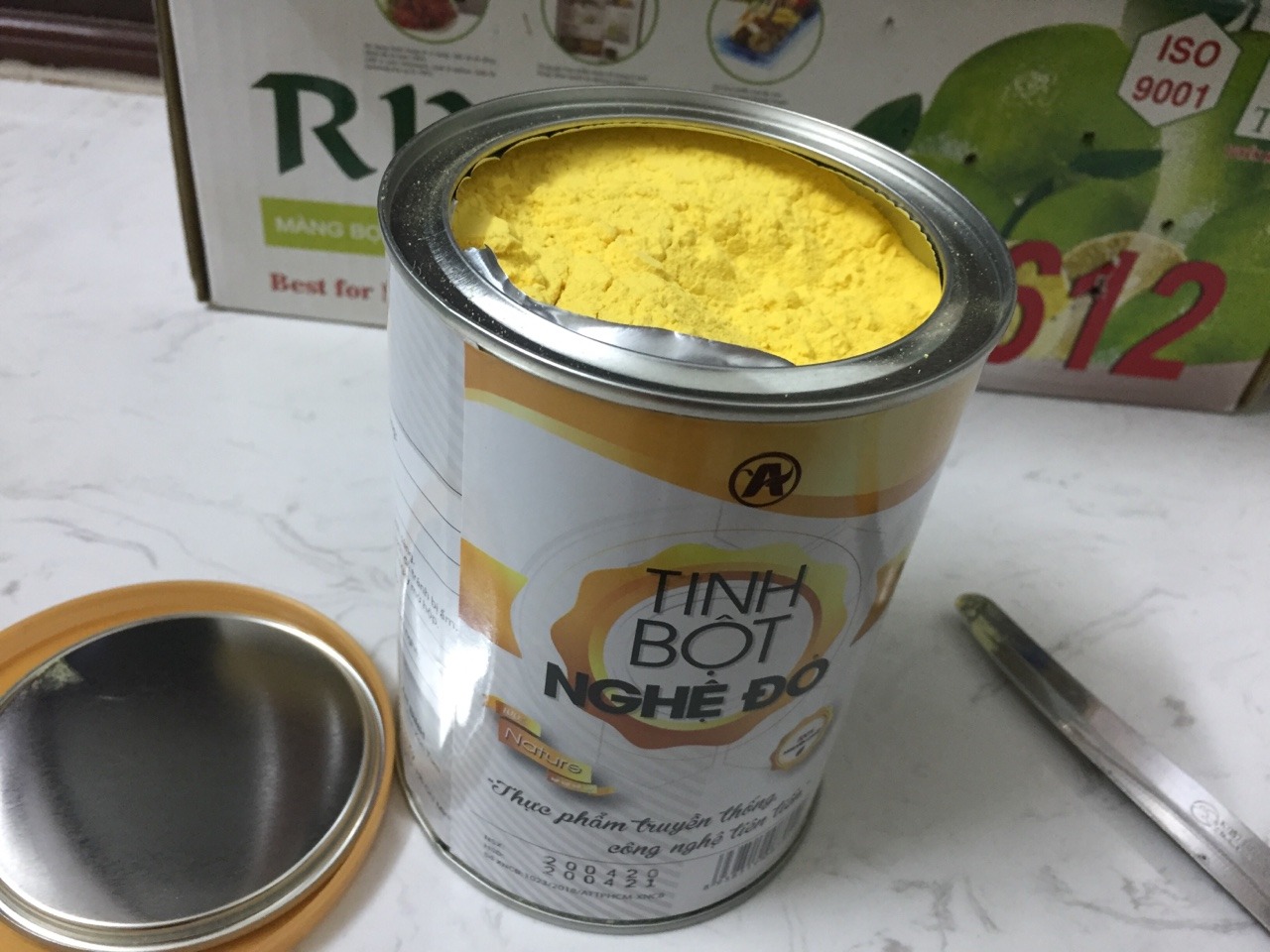 Sản phẩm chất lượng tốt, đóng gói hộp thiếc giúp bảo quản thời gian dài, tránh ẩm mốc, an toàn không độc hại. Sản phẩm chất lượng tốt, đóng gói hộp thiếc giúp bảo quản thời gian dài, tránh ẩm mốc, an toàn không độc hại.