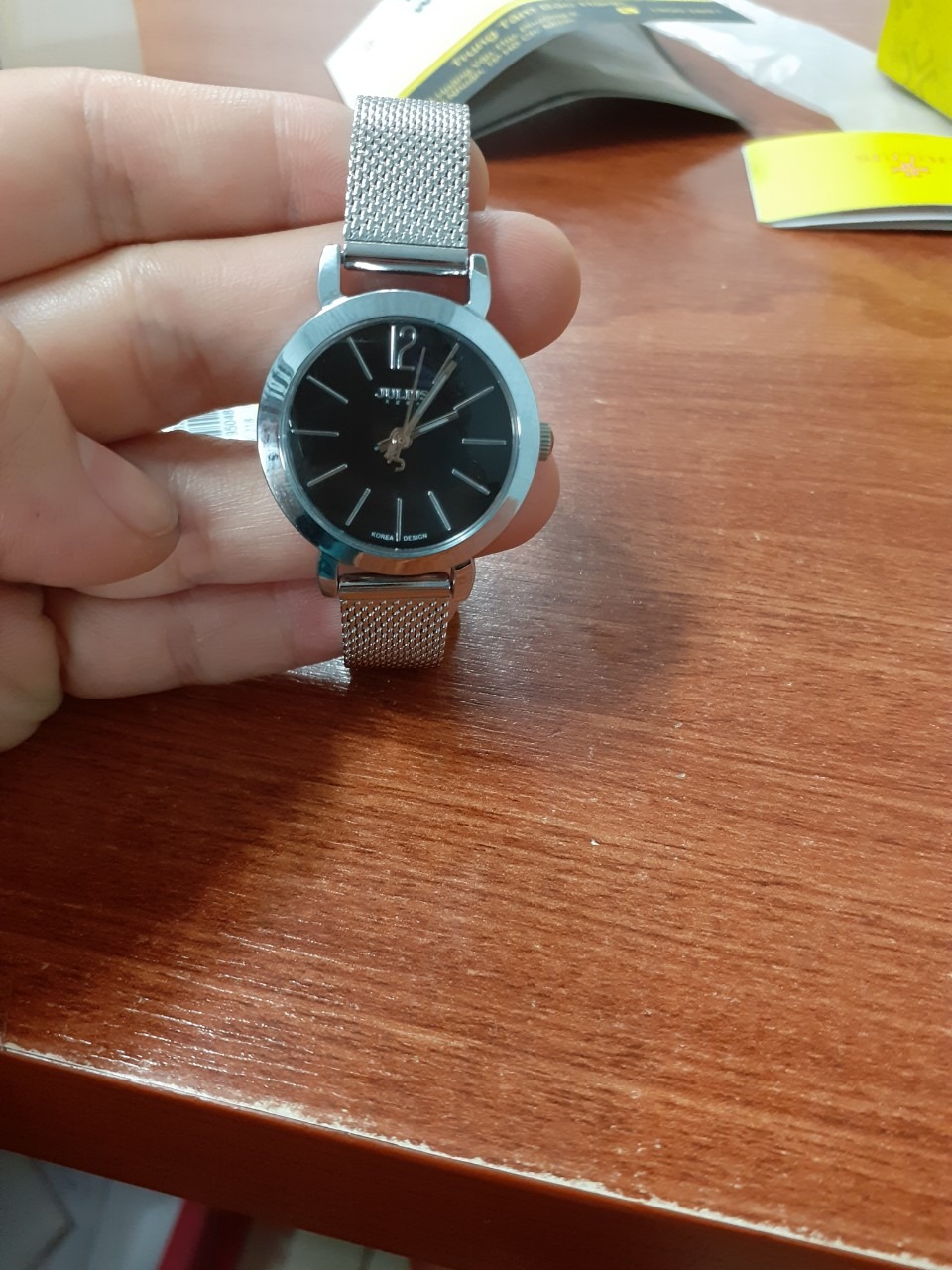 Hàng đẹp y hình, giao hàng nhanh, giá cả hợp lý . Không biết quá trình sử dụng sẽ như thế nào nhưng trước mắt thấy như vậy là ưng rồi đấy. Cho 5 sao.