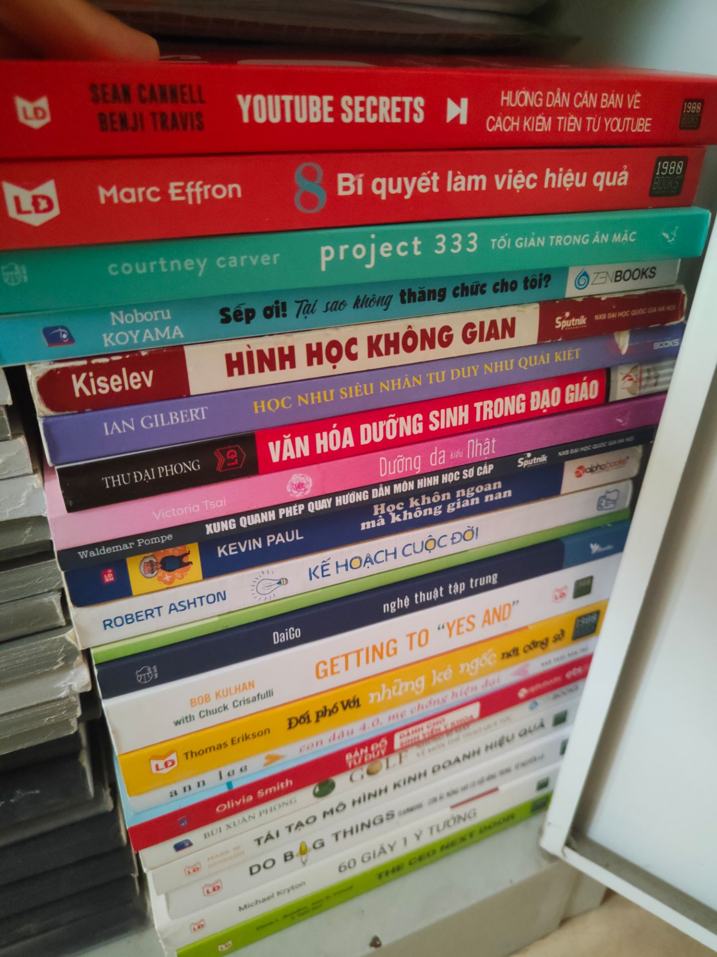 Sách siêu đẹp siêu mới nhaaaa. Săn được sale nên cũng siu rẻ. Tiki đóng gói chắc chắn, gọn gàng, sản phẩm nguyên vẹn (●♡∀♡)(●♡∀♡)(●♡∀♡)(●♡∀♡)(●♡∀♡)(●♡∀♡)(●♡∀♡) mong là sale nhiều hơn để mình còn có xèng mua (´∩｡• ᵕ •｡∩`)