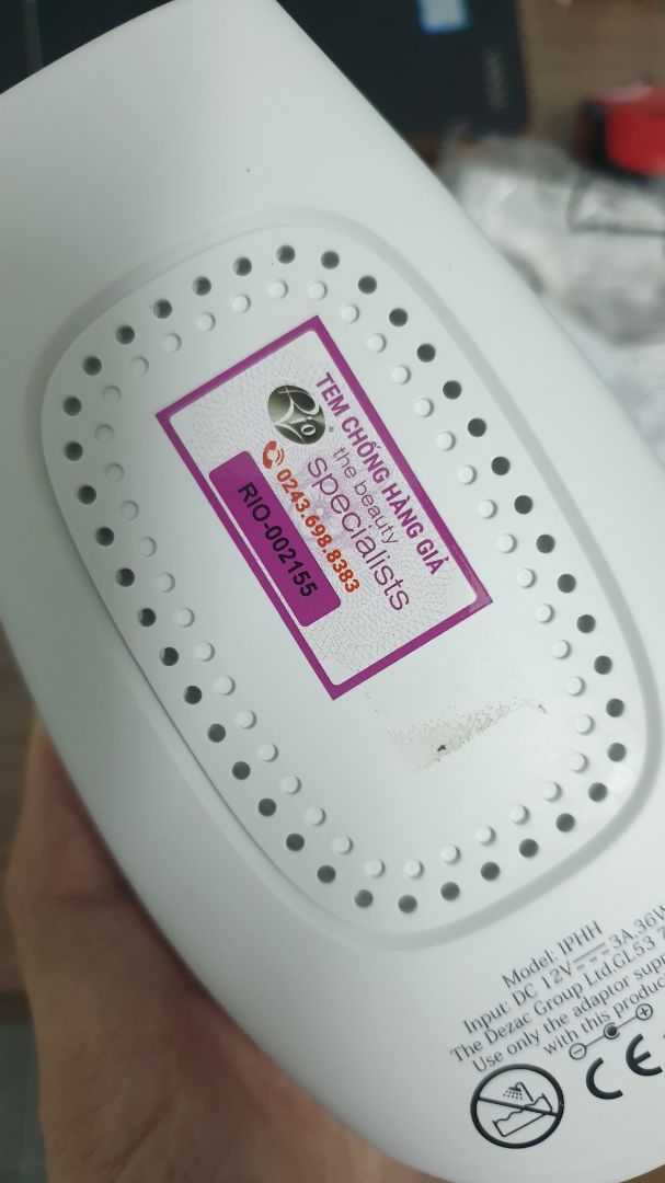 Hàng y hình. Đầy đủ tem nhãn, phụ kiện và sách hướng dẫn. Có hiệu quả ngay từ lần đầu sử dụng. Lông rụng và thưa dần. Bạn nào có nhu cầu mua, có thể yên tâm mua hàng nha. Cám ơn shop!......