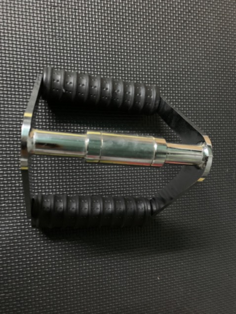 Sản phẩm đúng như hình quảng cáo, tay cầm cao su, hàn chắc chắn, nhìn chung xài 1 thời gian thấy chất lượng rất ok, hài lòng