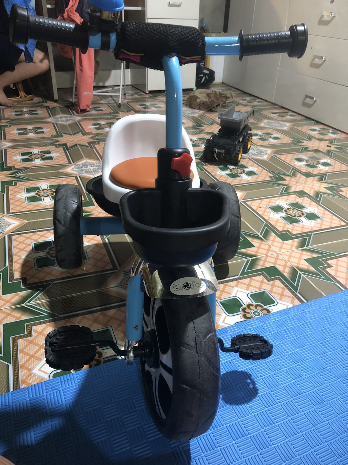 Nói chung là tạm tạm.  Có sử dụng được lâu dài khoing