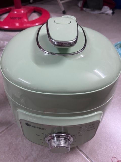 Giao hàng siêu nhanh, đầy đủ phụ kiện, giá sale rrr, nồi đẹp, màu rất dễ thương