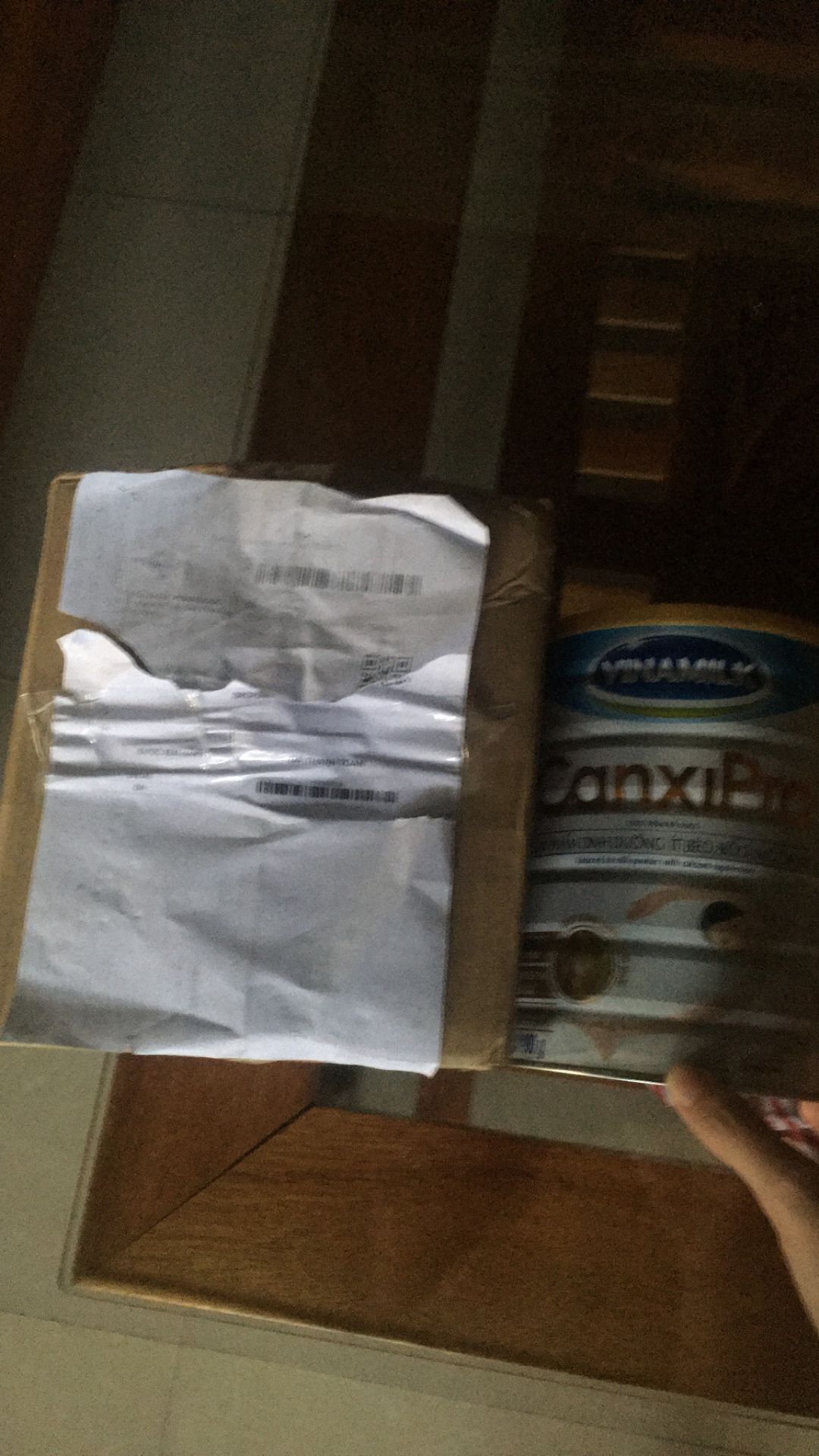 mua bộ 2 *** sản phẩm thì chỉ nhận được 1 ***. giao hàng 11 ngày mới tới. thất vọng cho tiki và shop sữa online.