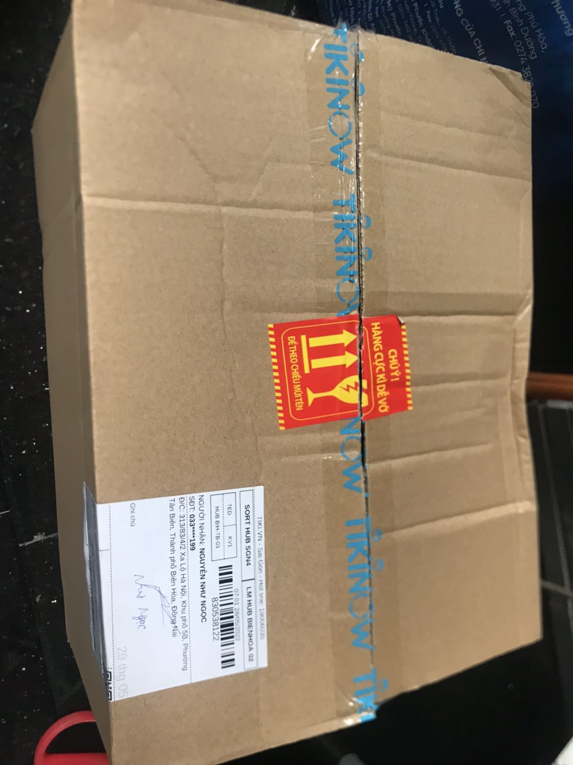 Đúng sản phẩm đặt, giao hàng lâu so với thời gian thông báo. Đóng gói chưa dc cẩn thận lắm. Chất lượng thì để thgian trả lời