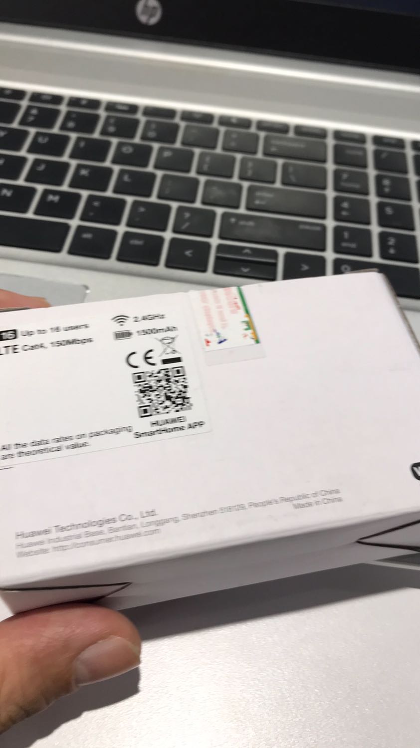 Hàng đóng gói cẩn thận. Quên chưa đặt mưa sim của shop để giao 1 thể :(