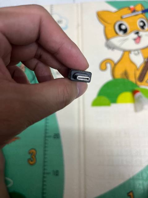 Nhỏ gọn, giá rẻ mà tiện dụng. Cắm con chuột ko dây vô dùng cho con mac khoẻ rẻ luôn