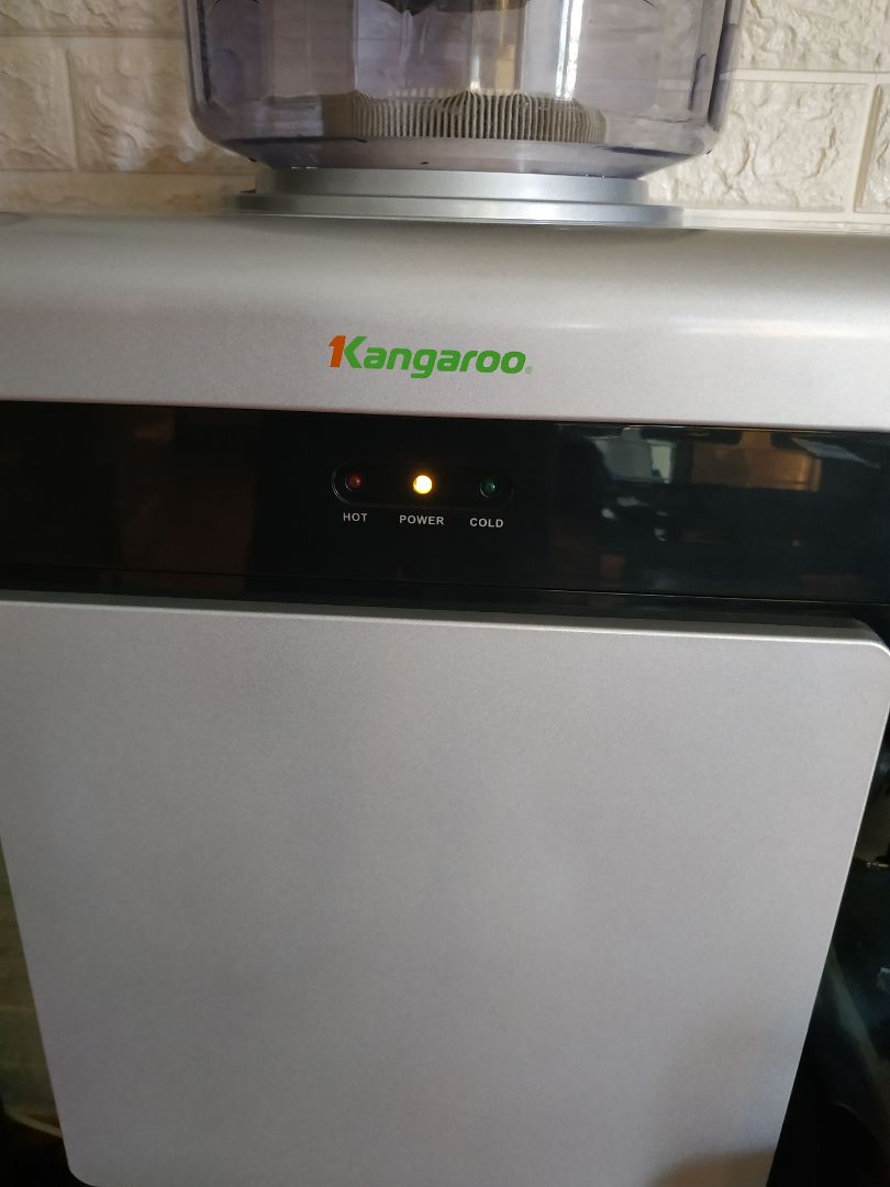 Sao hàng giao đúng mã mà ko đúng ảnh trên tiki. Ảnh trên Tiki máy có màn led. Hàng nhận lại ko có. Nhờ Tiki trả lời hộ