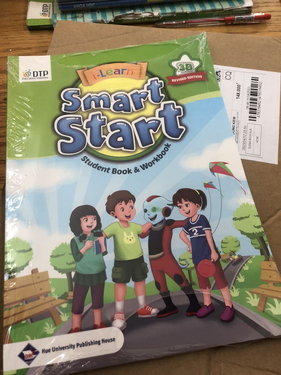 1/ Giao nhanh hơn dự kiến
2/ Sản phẩm đóng gói đẹp, tỉ mỉ, cẩn thận
3/ Giá tiền hợp lý