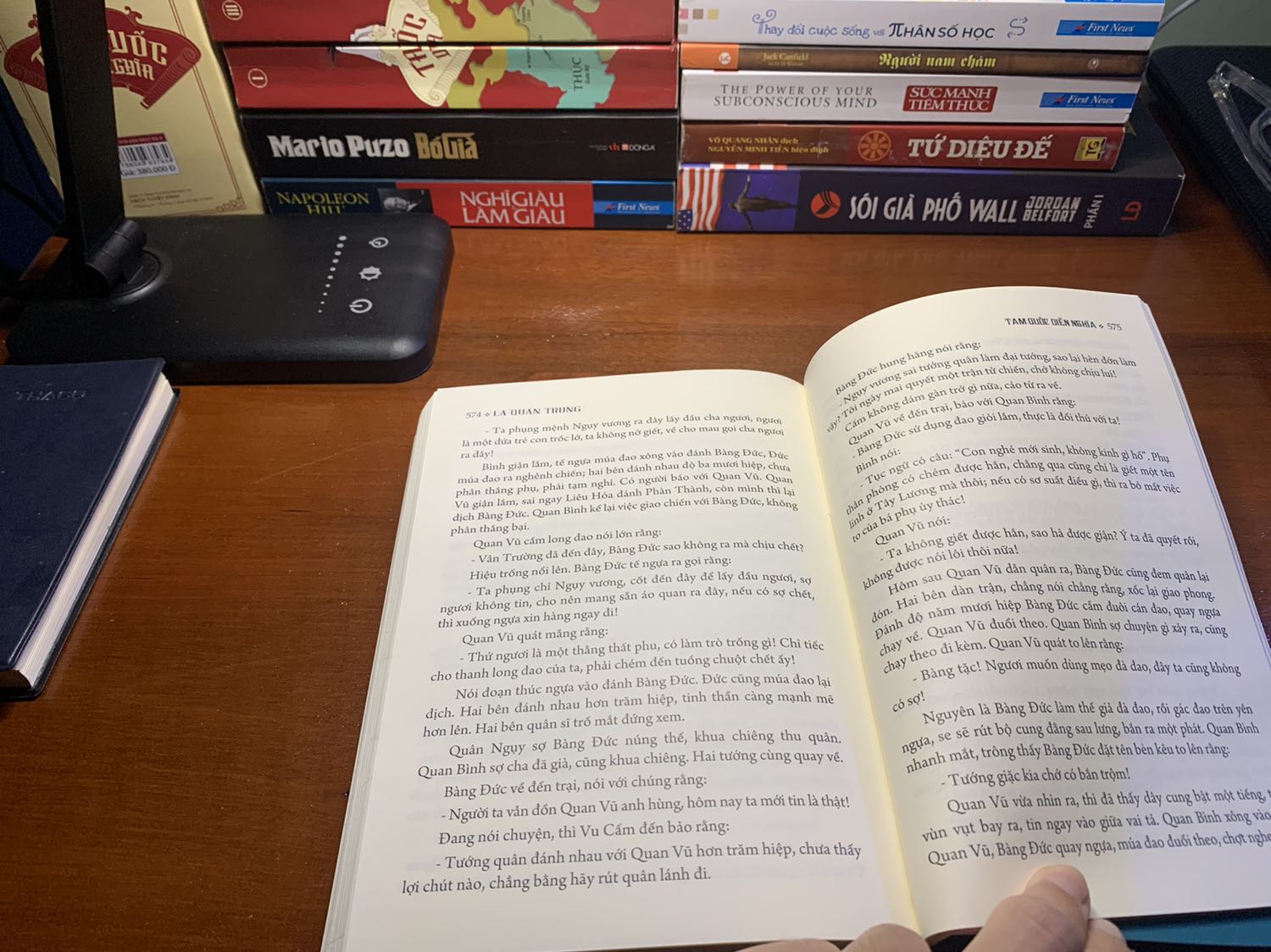 Hãy đọc nó nếu bạn muốn tìm hiểu về luật hấp dẫn, nó sẽ dẫn dắt đến các cuốn sách liên quan khác như Sức Mạnh Tiềm Thức và Luật Tâm Thức. Bạn đọc được lời nhận xét này thì bạn có thể sẽ giống mình đấy. Hành trình thú vị