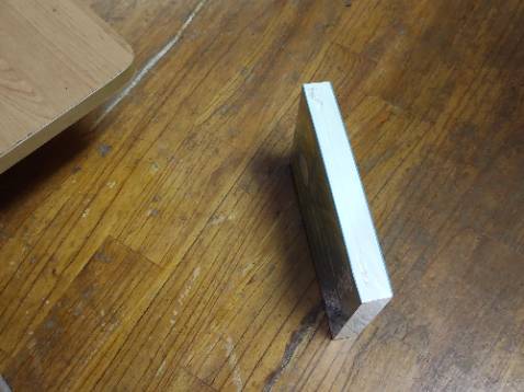 Có bao ép nhựa chắc chắn. Tuy nhiên thời gian giao không đúng như đã ghi trước, lúc đặt hàng thì ghi ngày hôm sau sẽ nhận được, nhưng thực chất là đến hai ngày sau mới nhận được. Giao qua tỉnh trong 2 ngày thì cũng đúng nhưng làm mình ngồi đợi