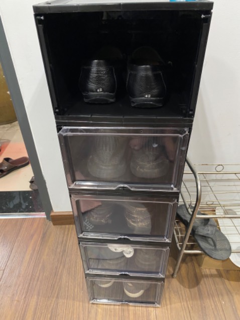 Tôi mua 5 hộp. Shop giao thiếu 1 nắp trước, và 1 nắp bị bể góc treo. Ráp xong, nhìn không ổn lắm! Tôi mua 5 hộp. Shop giao thiếu 1 nắp trước, và 1 nắp bị bể góc treo. Ráp xong, nhìn không ổn lắm!