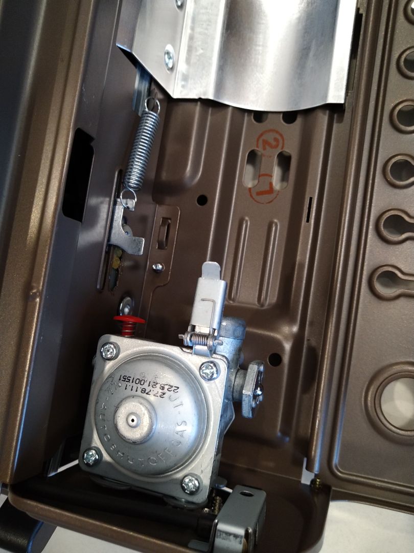 Xài nướng đủ 4 người ăn cùng lúc. Lẩu thì xài bếp từ cho lẹ.