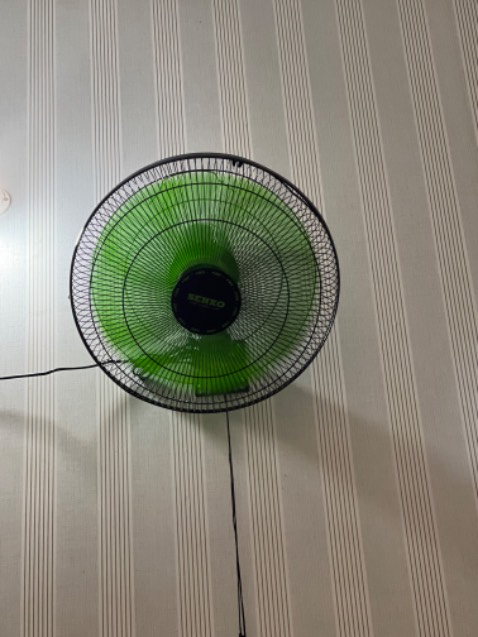 Quạt êm, mới gắn sài tốt, cần thời gian đánh giá thêm Quạt êm, mới gắn sài tốt, cần thời gian đánh giá thêm