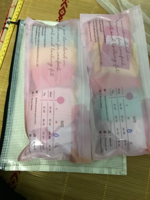 Chất liệu mềm, mát, siêu thích .Đúng là dùng 1 lần là Ko muốn mua ở nơi khác luôn. Shop đóng gói đẹp ,còn được nhận quà nữa. Cứ nghĩ Ship lâu, mà 3 ngày đã tới nơi rồi.siêu nhanh. Tphcm-HD .mọi người tham khảo nhé! À m nhận đc combo đủ màu.