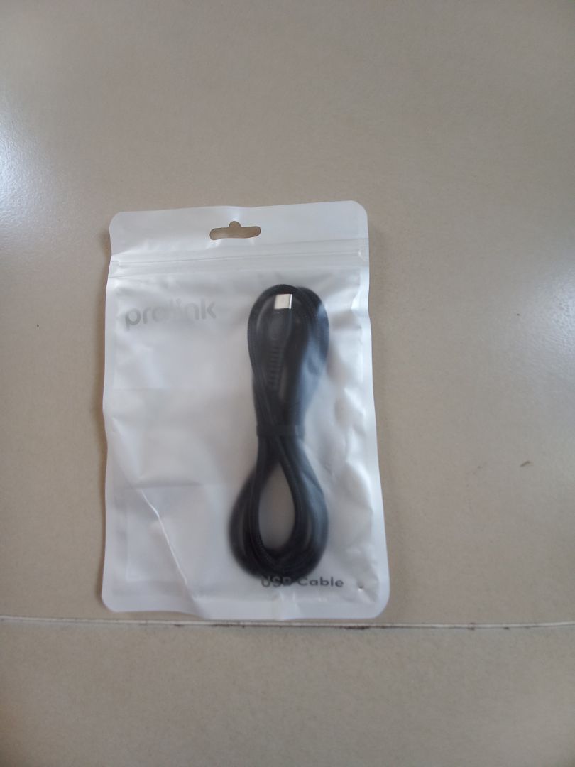 đóng gói tốt , nhìn dây rất chắc và đẹp , giá cũng cạnh tranh , truyền dữ liệu ok , mình sẽ ủng hộ Shop típ