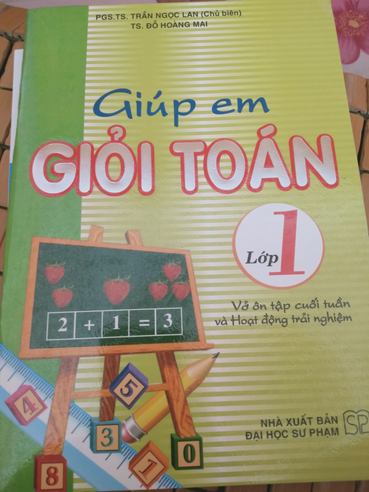 shop giao hàng nhanh chóng cực kỳ và đóng gói rất cẩn thận, mình không ngờ lớp 1 lại học toán khó vậy