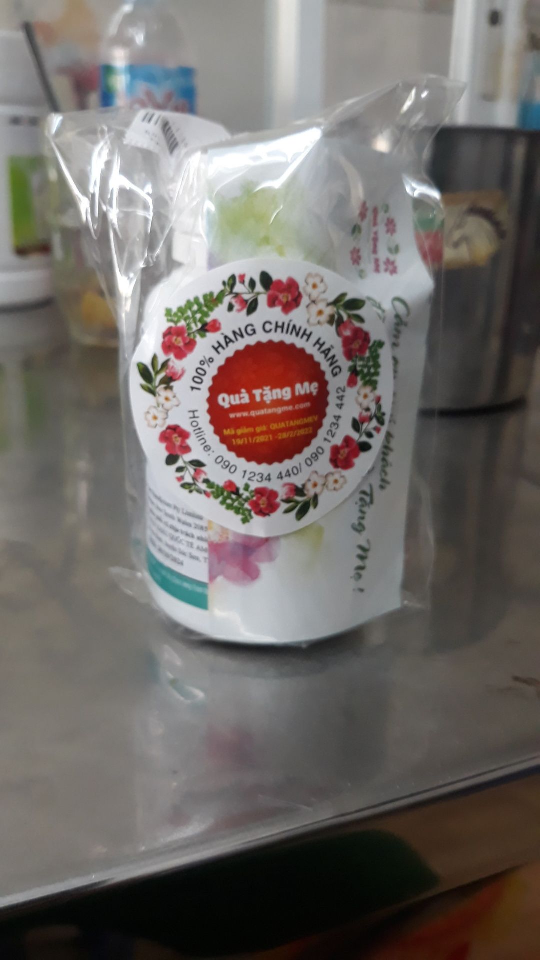 Sản phẩm giống hình, giao hàng nhanh. chất lượng thì uống mới biết được.