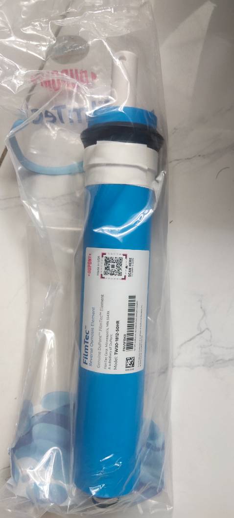 Giao hàng nhanh chóng (đặt hàng 9/10/2024 thứ 4 đến 12/10/2024 thứ 7 đã nhận hàng). Nhận đủ 8 lõi như hàng đặt. Bao bì đầy đủ thông tin mã QR, barcode, mã xác thực, chính hãng. Được tặng 1 ống nước 1m, 1 đồ mở cốc đựng lõi lọc. Mọi thứ trước mắt là ổn. Trong quá trình sử dụng nếu có thông tin gì khác mình sẽ cập nhật thêm. Mình chụp nhiều hình nhưng tiki chỉ cho up lên ko quá 5 hình.