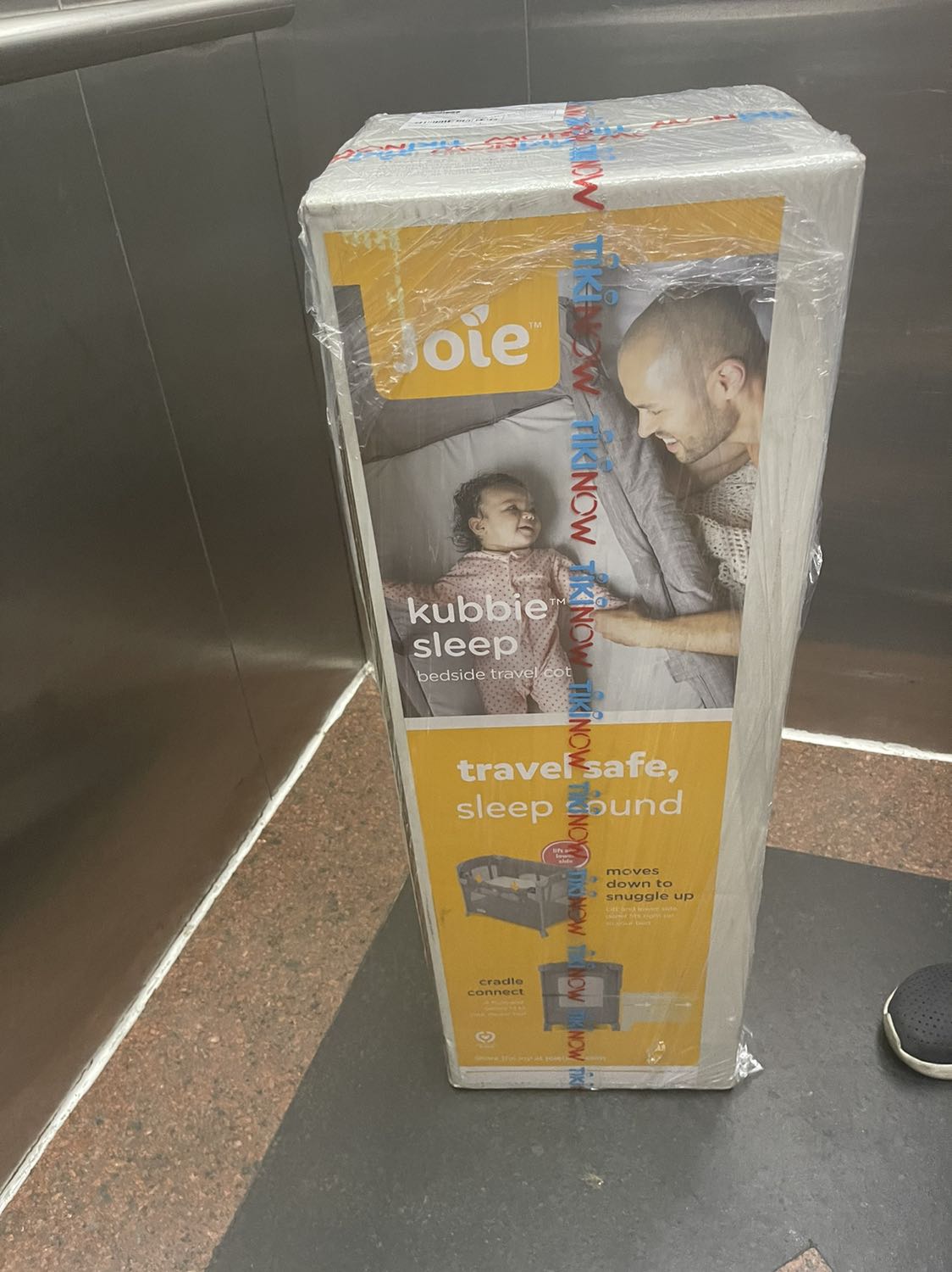 Hàng giao nhanh cực kỳ, đóng gói cẩn thận, hàng thùng nguyên seal hãng nên yên tâm. Chất lượng thì tuyệt vời