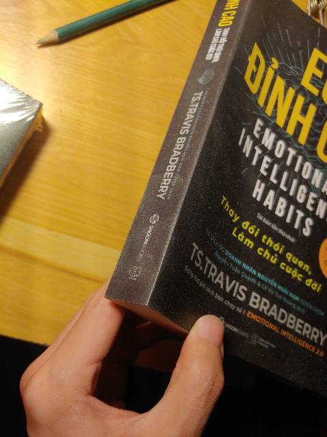 Hàng trưng bày, nếp gấp nếp bẩn