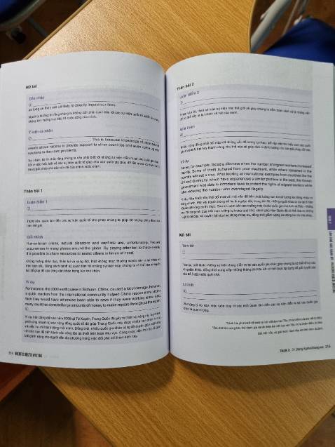 Giấy tốt, sách rất mới
Nguồn tham khảo bổ ích
Phần task 1 nếu có phần mixed charts thì sẽ tốt hơn nữa.