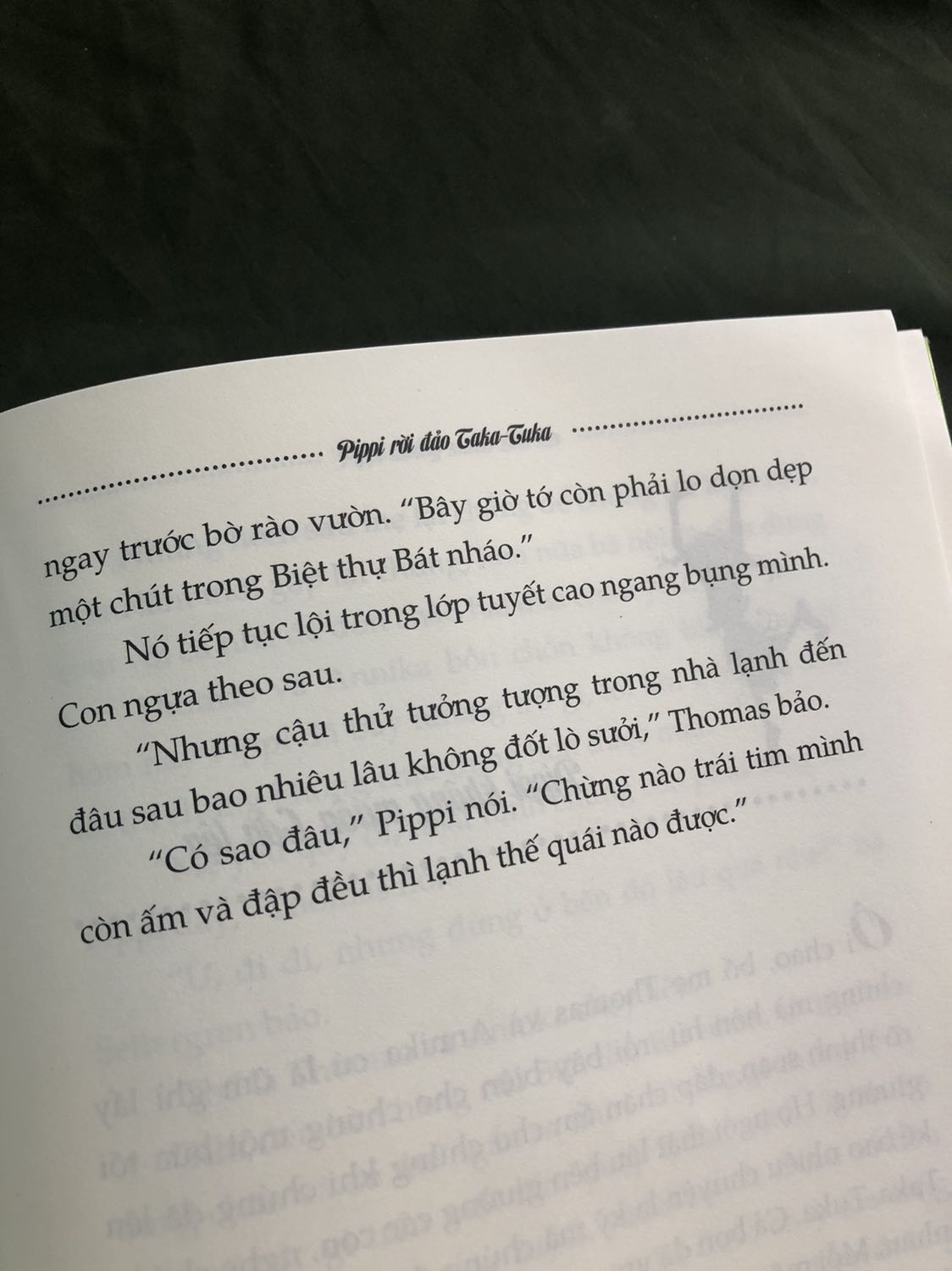Giao hàng khá nhanh mặc dù đang trong thời gian dịch bệnh. Nội dung sách thú vị lắm. Mình cảm giác như đang được trở về tuổi thơ và cùng làm bạn với Pipi vậy. Pipi là một người bạn mà bất cứ ai cũng muốn có luôn. Đọc không chỉ để thư giãn mà còn rút ra được một số điều hay ho từ cuốn sách này nữa đó.