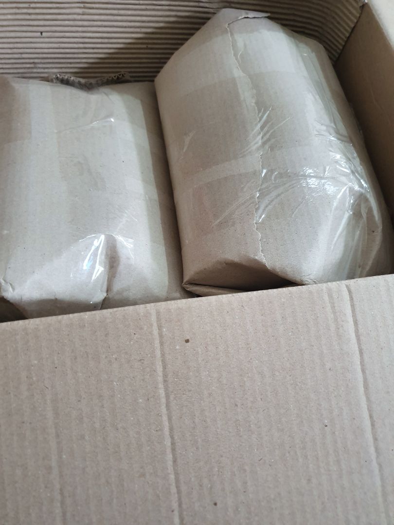 Hàng hóa được đóng gói kỷ lưỡng. Rất hài lòng. Cho khách hàng cảm giác được trân trọng.
Xin cãm ơn