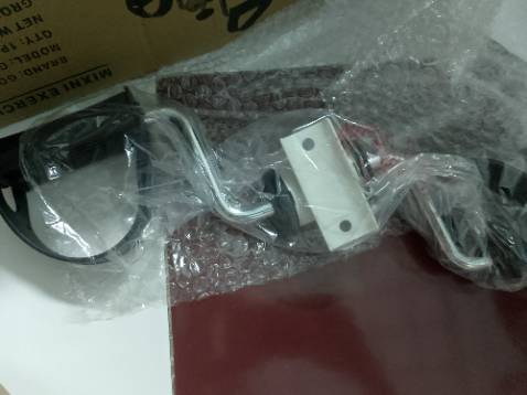 Giao hàng nhanh. Đóng gói kỹ.  Dễ lắp ráp, ốc vít đầy đủ và khá sắc sảo. Tiện ích. Đang cần đạp xe tại nhà vì đau khớp, sợ ra đường. Rất phù hợp. Nói chung là tốt, tiện lợi cho những người cần nhỏ nhỏ, tập vừa phải