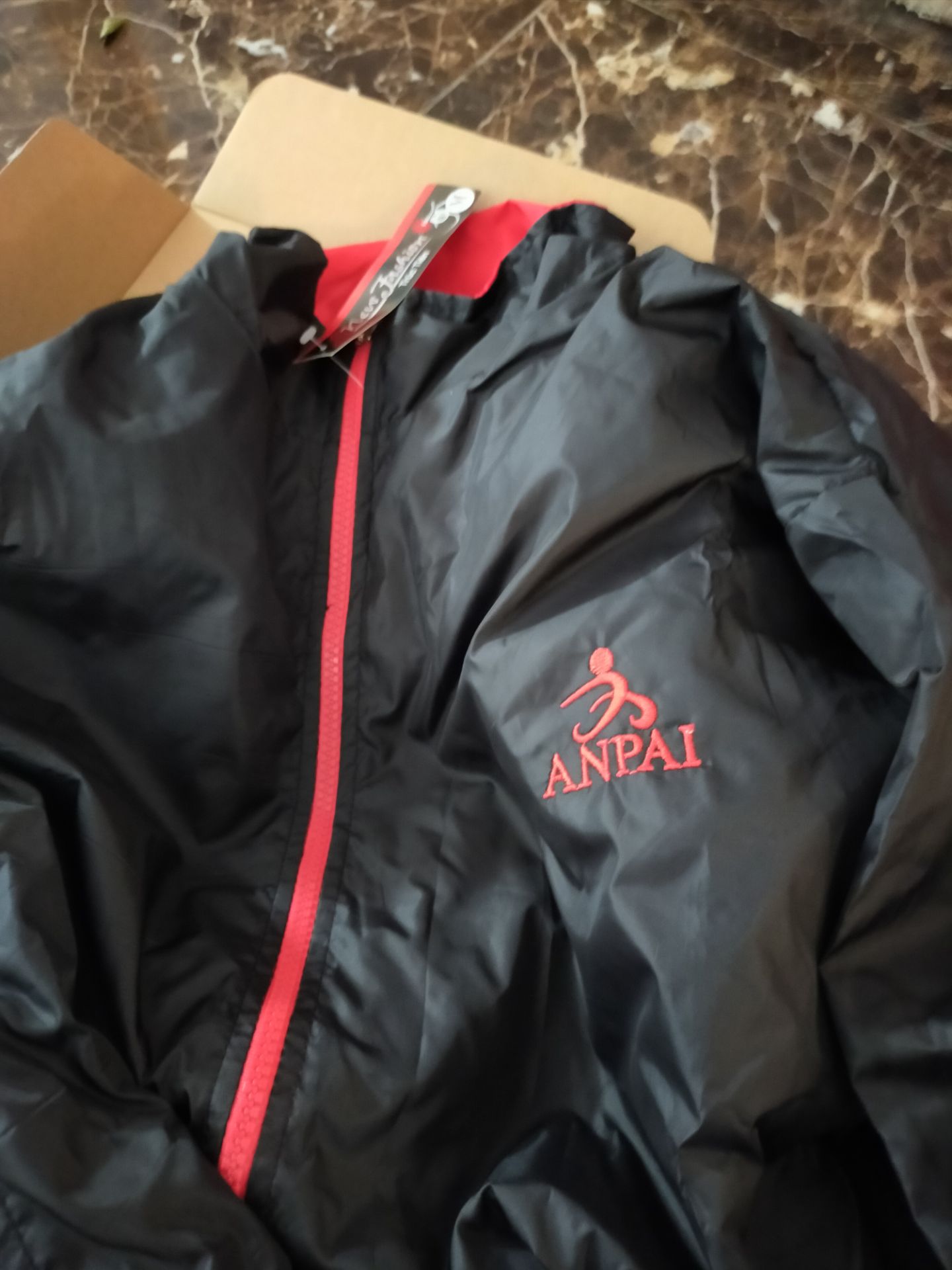 giao không đúng mẫu trên shop