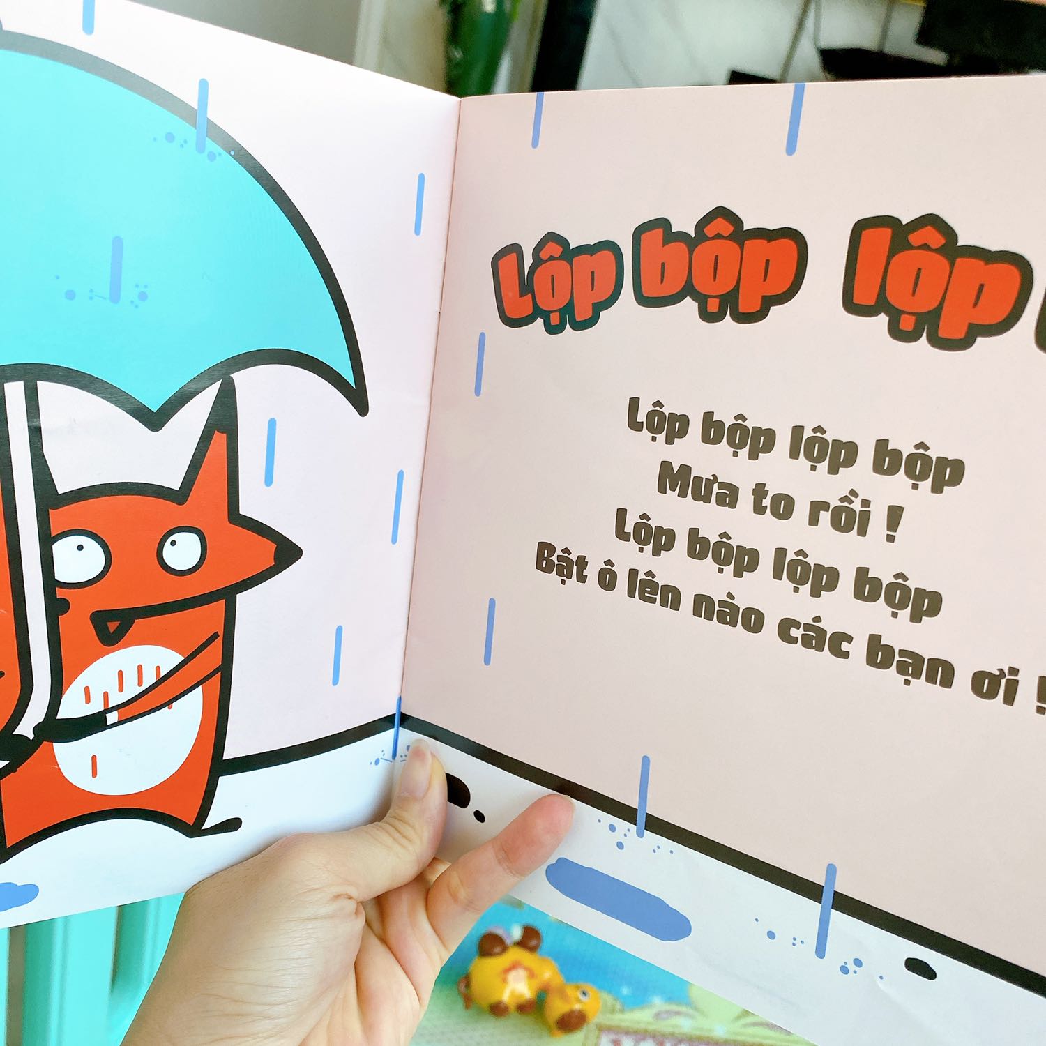 Ehon khá thú vị, dạy bé một lượng từ láy rất hay. Bé nhỏ sẽ rất thích. Ehon khá thú vị, dạy bé một lượng từ láy rất hay. Bé nhỏ sẽ rất thích.