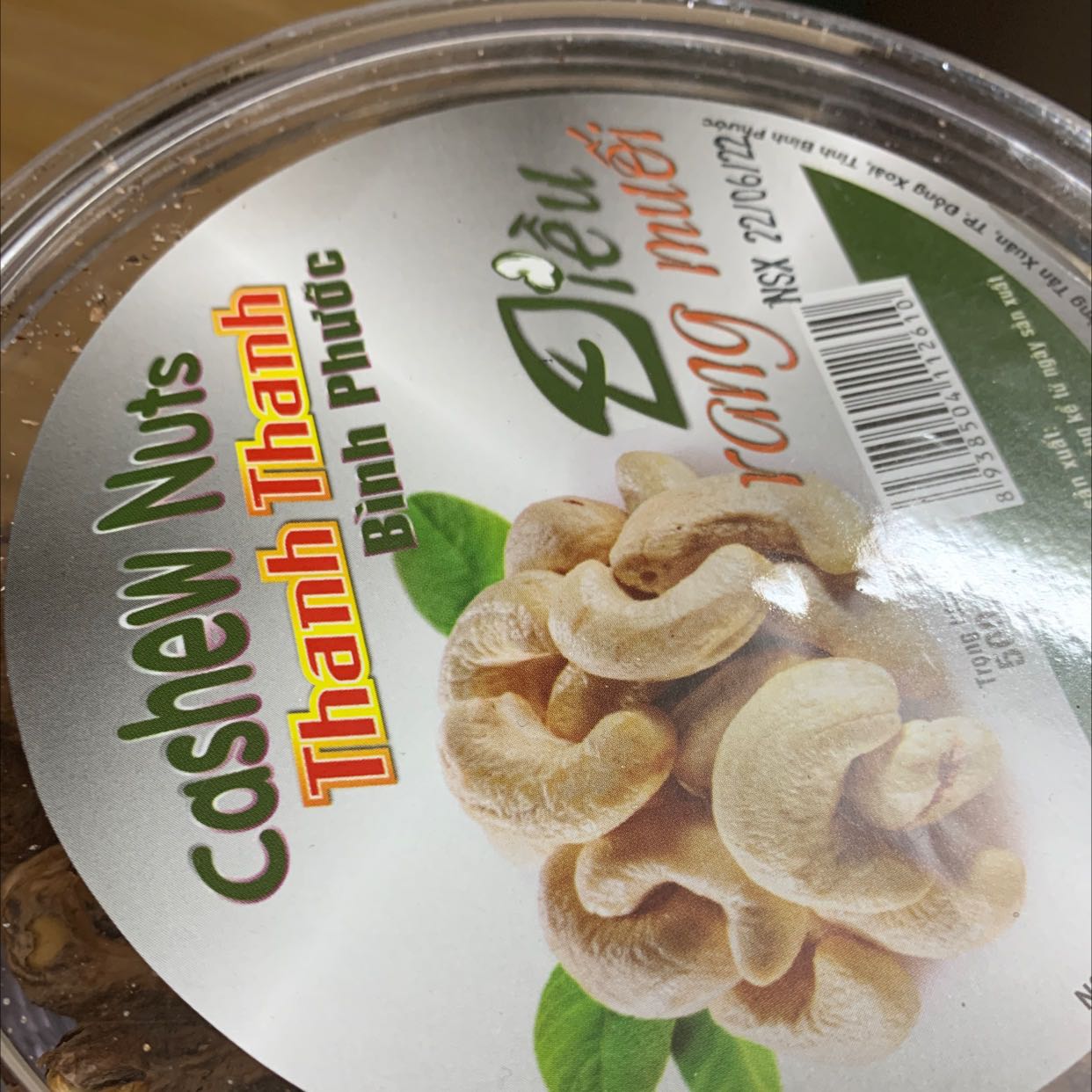 Hàng giao đúng như mô tả. Hạt điều thơm ngon dễ ăn, nói chung khá ổn. Tiki giao hàng rất nhanh chóng và đóng gói cẩn thận!