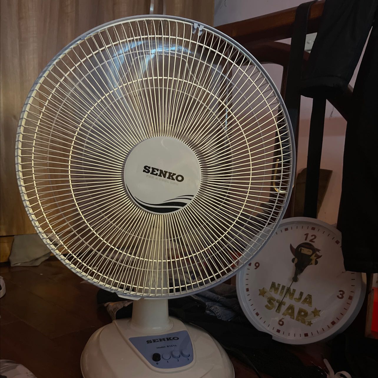 Quạt mạnh, mát, âm thanh khá nhẹ. Nên mua mọi người nhé.